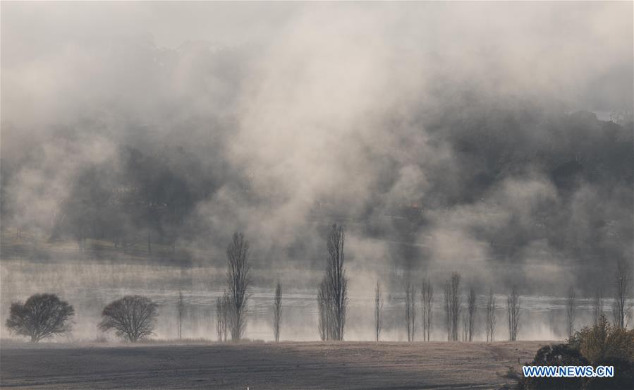 AUSTRALIA-CANBERRA-WINTER-MORNING SCENERY-FOG