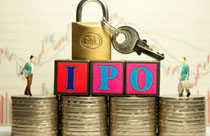 鼓勵(lì)持股滿三年的原有股東將部分老股向投資者轉(zhuǎn)讓?zhuān)D(zhuǎn)讓后，公司實(shí)際控制人不得發(fā)生變更。

 　　嘉實(shí)財(cái)富管理有限公司財(cái)富管理總監(jiān)吳妙娟：老股轉(zhuǎn)讓也是一個(gè)亮點(diǎn)，而不是像以前僅僅是發(fā)行新股。對(duì)股價(jià)做出穩(wěn)定的要求，對(duì)中小投資者利益有比較好的保護(hù)作用。