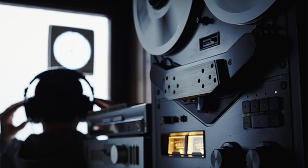 媒體曝光竊聽黑色產業(yè)鏈，受害人遍布全國