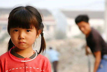 支招:要堅(jiān)決改革戶籍制度