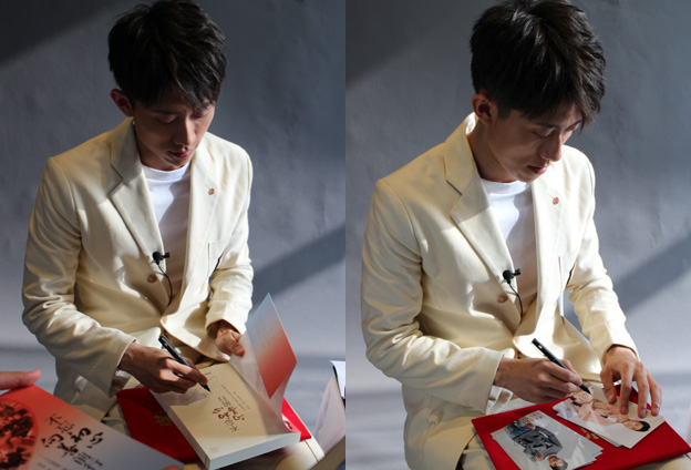 一個人最重要的素質其實就是認清自己，不管多么的成功，不要忘記自己的初心，這是最重要的。