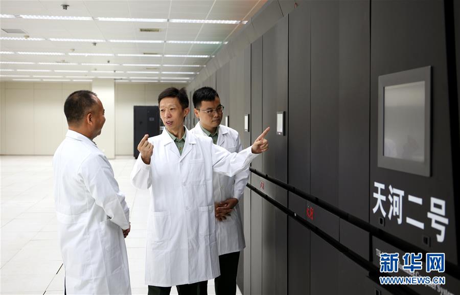 （圖文互動(dòng)）（8）為了&ldquo;中國(guó)號(hào)&rdquo;巨輪揚(yáng)帆遠(yuǎn)航&mdash;&mdash;中國(guó)共產(chǎn)黨領(lǐng)導(dǎo)下的人民軍隊(duì)忠于祖國(guó)、服務(wù)人民啟示錄