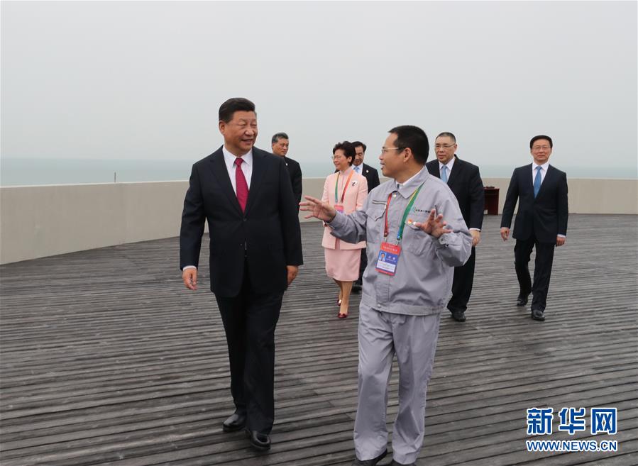 (時政)(2)習(xí)近平出席港珠澳大橋開通儀式并宣布大橋正式開通