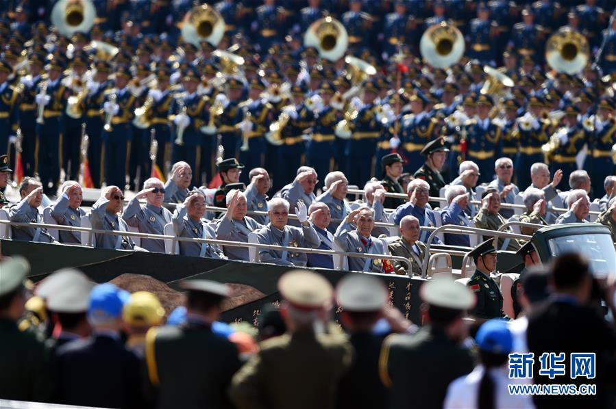 （新華全媒頭條&middot;強軍思想引領新征程&middot;圖文互動）（2）那一刻，我們光榮接受檢閱