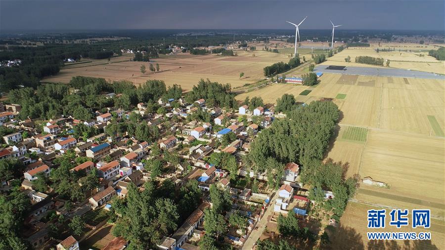 (新華全媒頭條·迎接兩會特別報道·圖文互動)(8)奮進,向著第一個百年奮斗目標(biāo)——寫在2019年全國兩會召開之際