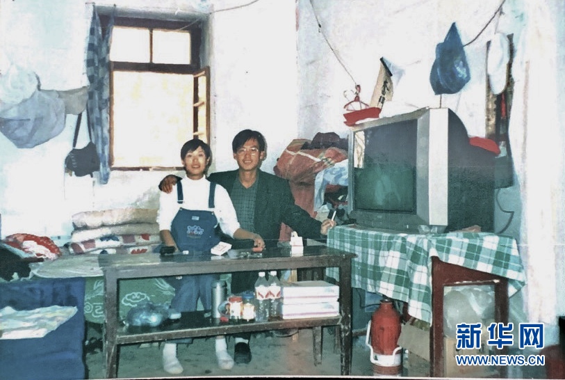 （新華全媒頭條&middot;圖文互動(dòng)）（4）大漠小城的別樣青春&mdash;&mdash;記內(nèi)地青年學(xué)子扎根新疆且末教書(shū)育人