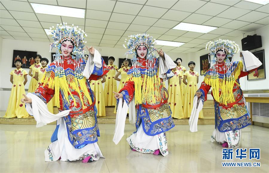 (新華全媒頭條·圖文互動)(18)文明之光照亮復(fù)興之路——以習近平同志為核心的黨中央關(guān)心文化和自然遺產(chǎn)保護工作紀實