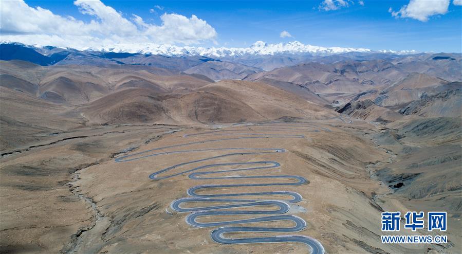 (壯麗70年·奮斗新時(shí)代——共和國發(fā)展成就巡禮)(9)人暢其行、貨暢其流——共和國交通運(yùn)輸業(yè)發(fā)展成就巡禮