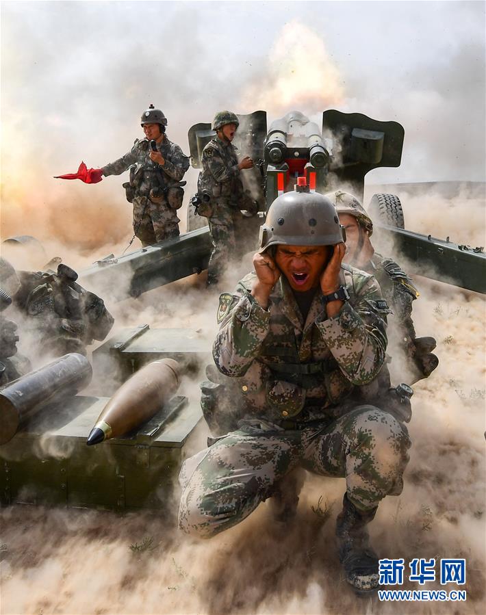 (新華全媒頭條·圖文互動)(9)沿著中國特色強軍之路闊步前進——黨中央、中央軍委領導推進國防和軍隊建設70年紀實