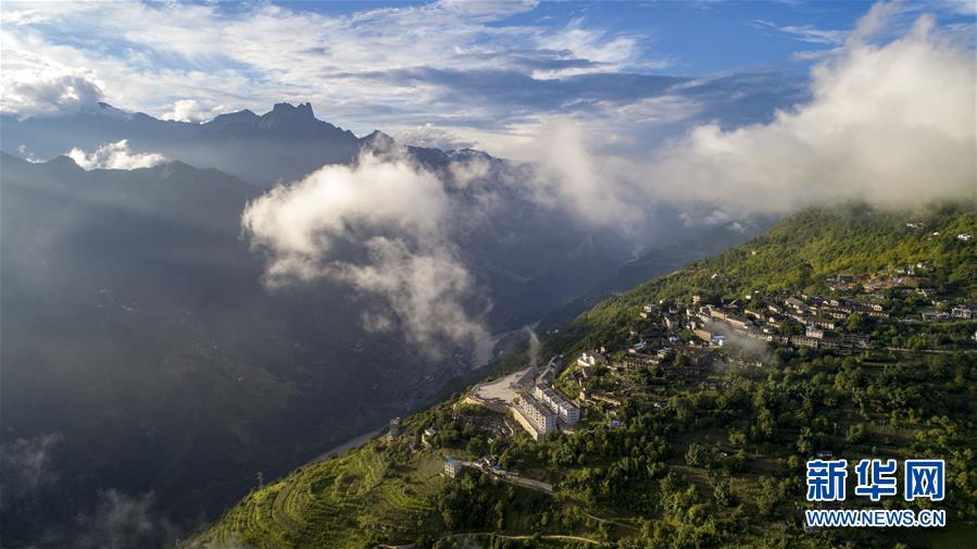(新華全媒頭條·決戰決勝脫貧攻堅·圖文互動)(1)為了人與自然和諧共生——云南“三江并流”地區決戰精準脫貧的“生態畫卷”