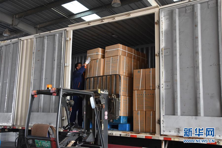 （圖文互動）（1）爭分奪秒，為了那千公里之外的馳援&mdash;&mdash;急需防疫物資天津復工復產一線見聞