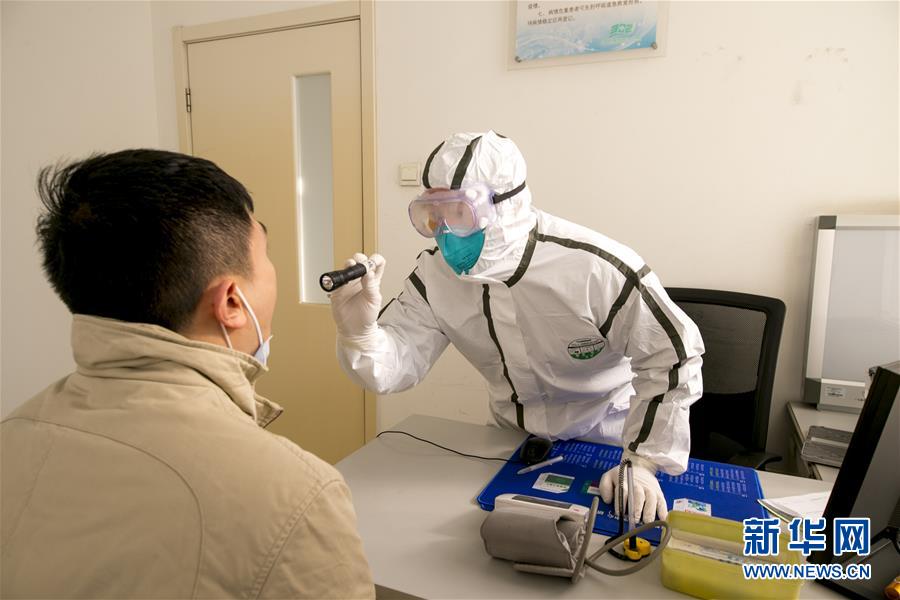 (一線抗疫群英譜·圖文互動)(4)沖鋒在首都戰“疫”最前沿——解放軍總醫院第五醫學中心感染病醫學部戰“疫”記事