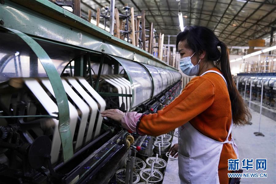 （決戰決勝脫貧攻堅&middot;圖文互動）（3）貧困戶的&ldquo;收入賬&rdquo;&mdash;&mdash;廣西極貧縣隆林各族自治縣見聞