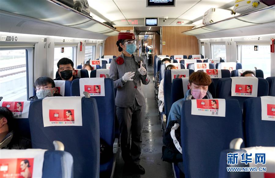 （聚焦疫情防控&middot;圖文互動(dòng)）（5）團(tuán)結(jié)起來(lái)！我們?nèi)f眾一心！&mdash;&mdash;中國(guó)抗疫人民力量的生動(dòng)實(shí)踐