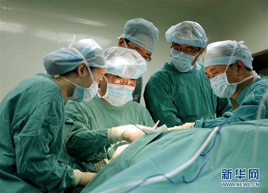 （代表委員履職&middot;圖文互動）（2）為青少年守護(hù)清晰的世界&mdash;&mdash;孫豐源代表的履職故事