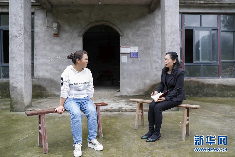 (兩會人物·圖文互動)(4)帶娃、賺錢兩不誤——一位農(nóng)民工代表眼中的脫貧新工作