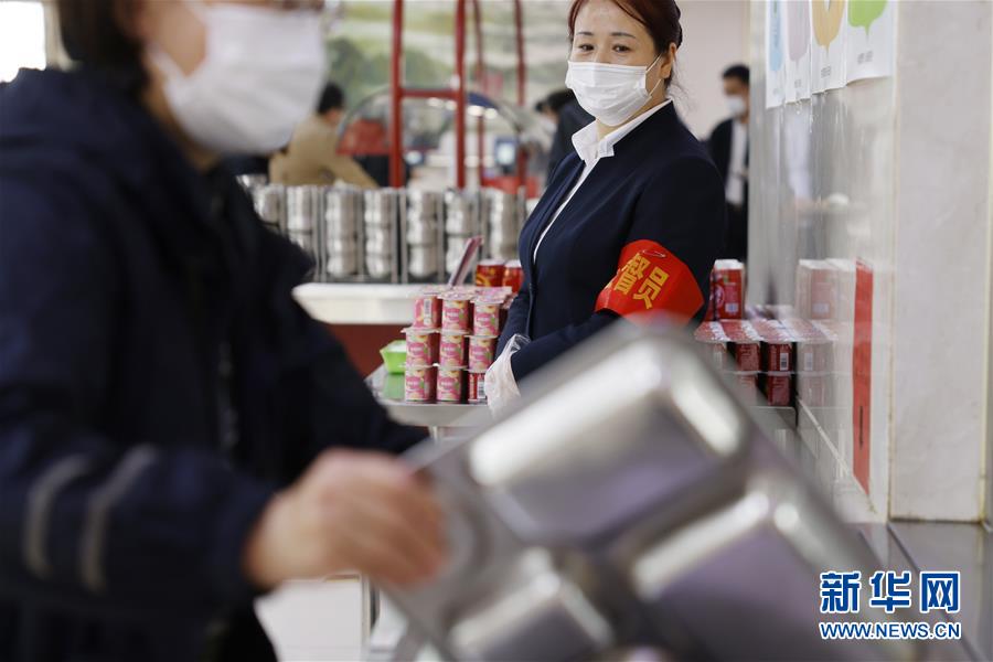 (時(shí)政)(4)黨的十九屆五中全會(huì)厲行節(jié)約反對(duì)餐飲浪費(fèi)見聞