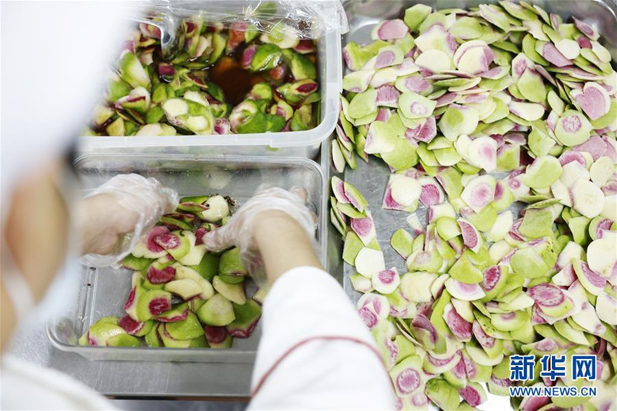 (時(shí)政)(10)黨的十九屆五中全會(huì)厲行節(jié)約反對(duì)餐飲浪費(fèi)見聞