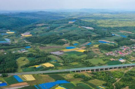 長白山下生態縣：倚綠生金，以景換銀