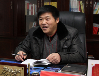 九龍坡:白市驛鎮海龍村的好書記-- 鄢靜