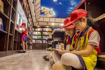 河北武邑：&ldquo;小小薦書員&rdquo;讀書薦書兩不誤