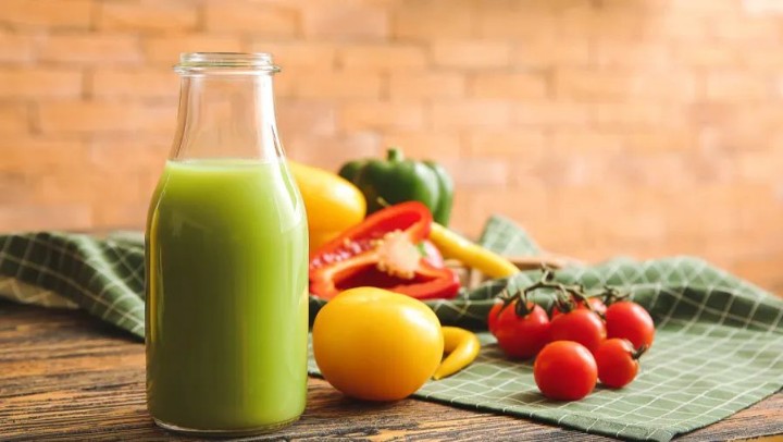 榨蔬菜汁喝，比吃蔬菜更健康更方便？