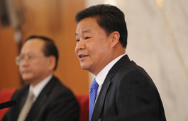 新聞發言人呂新華答記者問