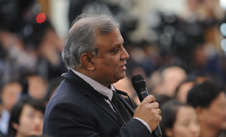 印度報業托拉斯記者提問