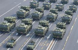 自行火炮方隊：陸地&ldquo;戰神&rdquo;換羽騰飛