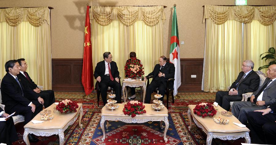 11月2日，正在阿爾及利亞進行正式友好訪問的全國政協(xié)主席俞正聲在阿爾及爾會見阿總統(tǒng)布特弗利卡。 新華社記者 張鐸 攝