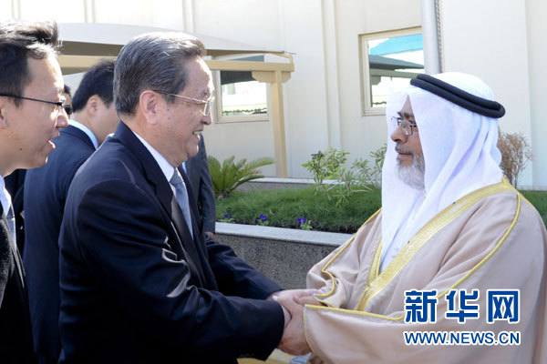 11月6日,正在巴林進行正式友好訪問的全國政協主席俞正聲在麥納麥會見巴林國民議會議長兼眾議長扎赫拉尼。 新華社記者 張鐸 攝 11月6日,正在巴林進行正式友好訪問的全國政協主席俞正聲在麥納麥會見巴林國民議會議長兼眾議長扎赫拉尼。 新華社記者 張鐸 攝