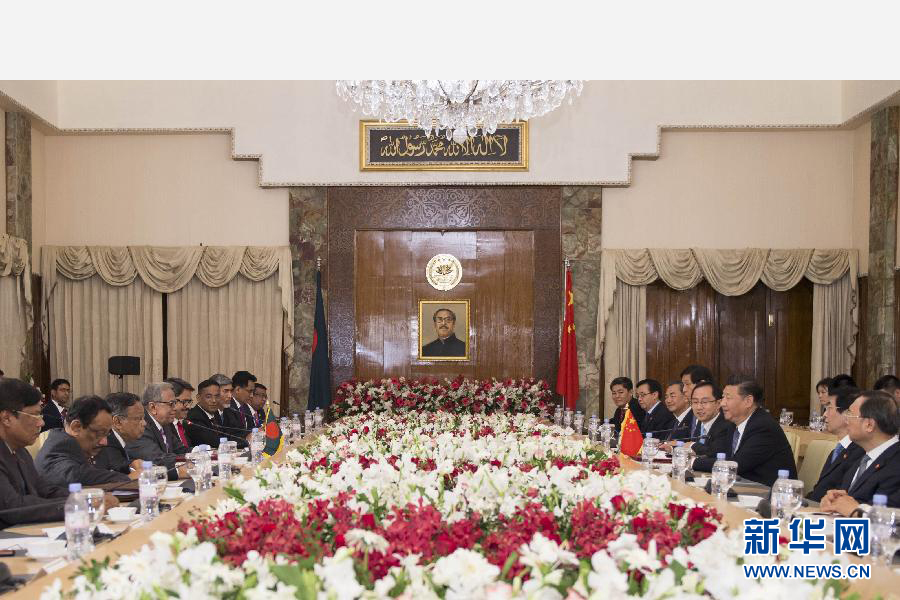 10月14日，國家主席習近平在達卡會見孟加拉國總統(tǒng)哈米德。新華社記者謝環(huán)馳攝 