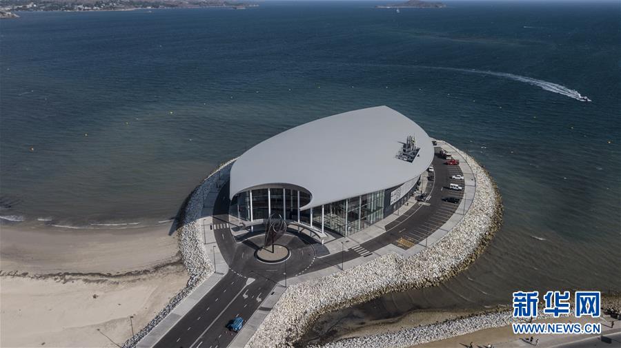 （新華全媒頭條&middot;圖文互動）（2）特稿：深化周邊友好　共促亞太繁榮&mdash;&mdash;寫在習(xí)近平主席出席亞太經(jīng)合組織第二十六次領(lǐng)導(dǎo)人非正式會議，對巴布亞新幾內(nèi)亞、文萊和菲律賓進行國事訪問并在巴新同建交太平洋島國領(lǐng)導(dǎo)人會晤之際