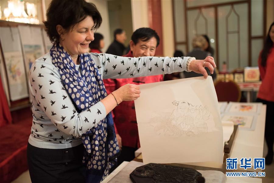 （新華全媒頭條&middot;圖文互動(dòng)）（4）特稿：新時(shí)代 新典范 新航程&mdash;&mdash;寫在中俄建交70周年之際