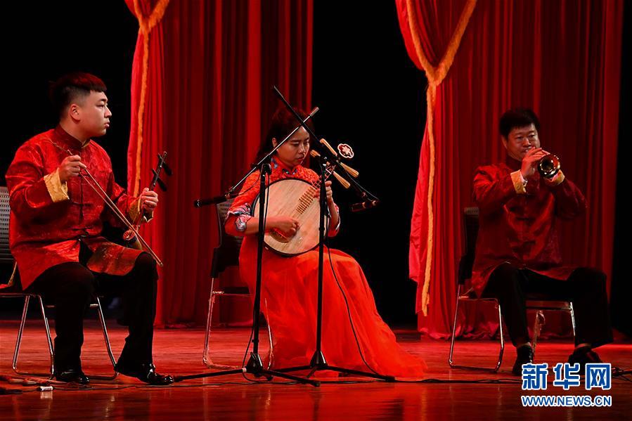 (國際)(2)“歡樂春節”專場演出拉開中古建交60周年系列活動序幕