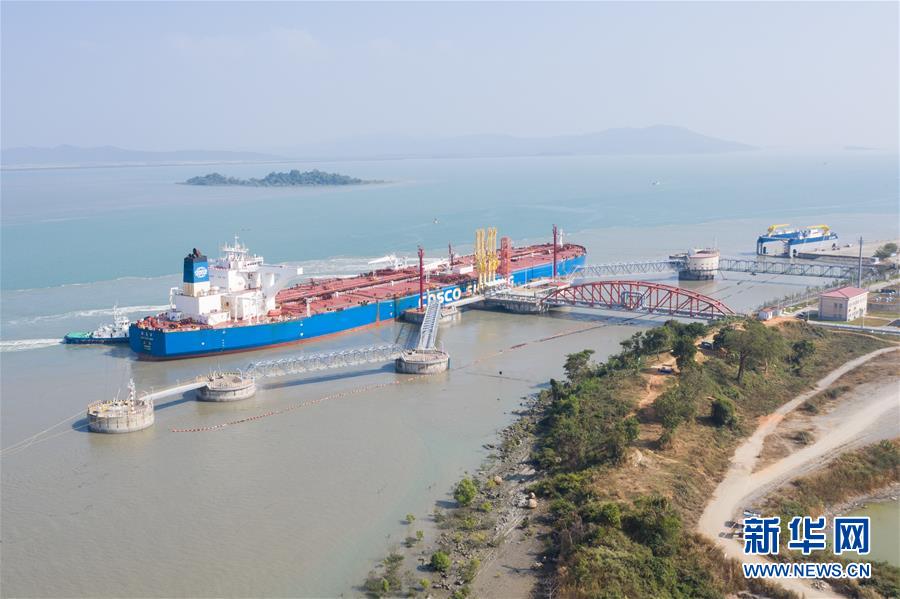 （習(xí)近平出訪配合稿&middot;圖文互動(dòng)）（3）通訊：為了中緬油氣管道的安全平穩(wěn)運(yùn)行