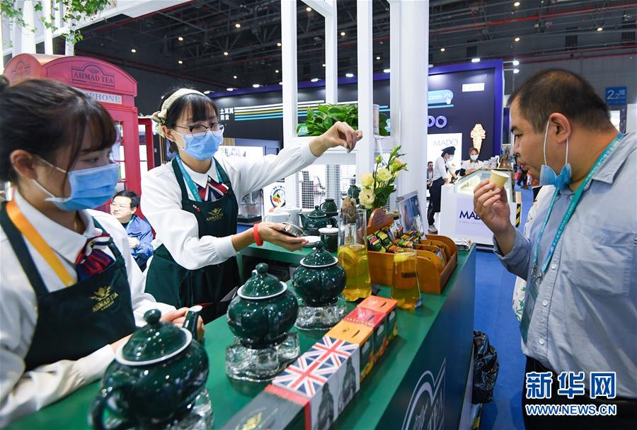 （第三屆進博會&middot;圖文互動）（2）全球&ldquo;寶藏級&rdquo;美食薈萃&mdash;&mdash;進博會食品及農產品館遍藏世間珍饈