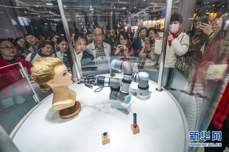 （新華全媒頭條&middot;圖文互動）（6）萬里寫入胸懷間&mdash;&mdash;記習近平主席三屆進博會主旨演講