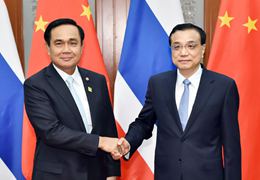 【總理出訪微鏡頭】讓泰國(guó)鐵路不再&ldquo;囧&rdquo;