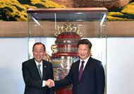 習近平出席中國向聯合國贈送&ldquo;和平尊&rdquo;儀式